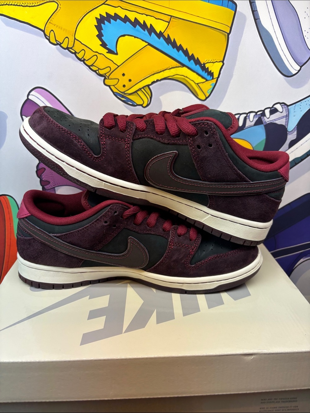 PRE-OWNED RIOT Skateshop x Nike Dunk Low Pro SB QS “Mahogany Dark Beetroot” - Picture 5 of 8